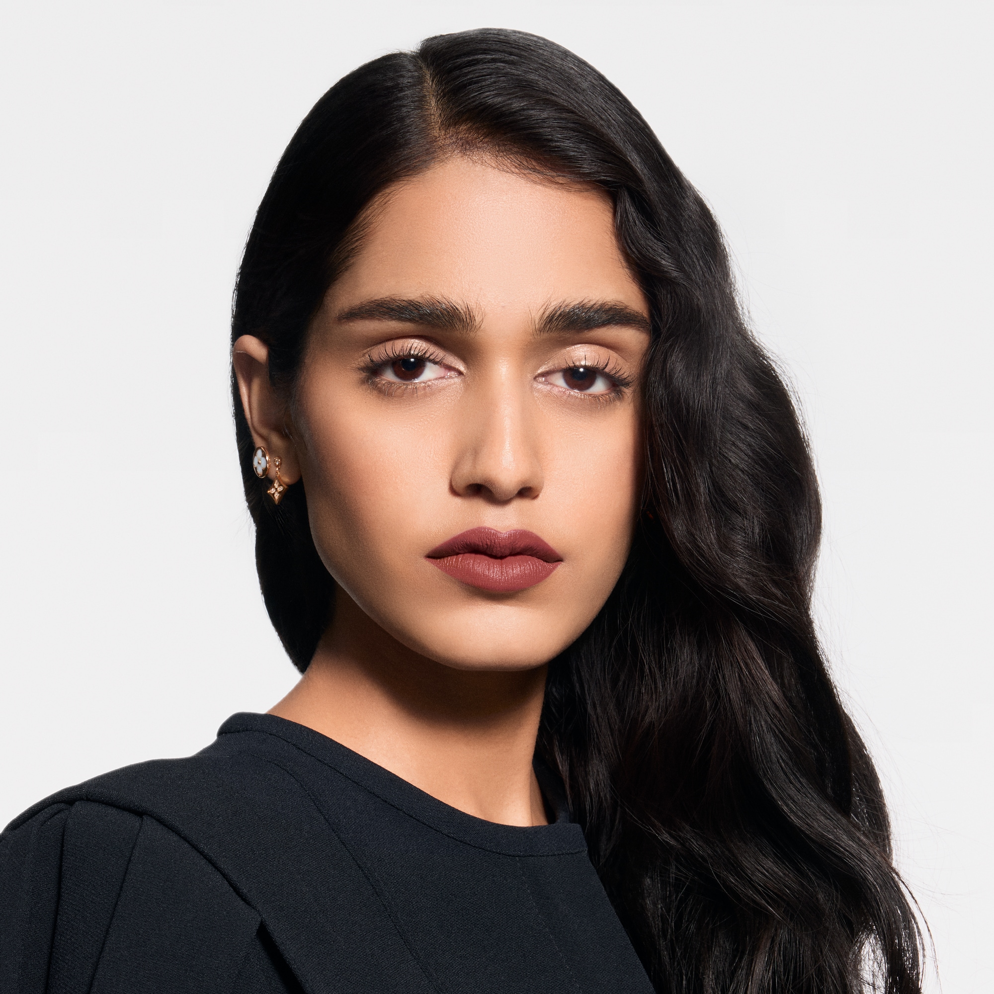 LV Rouge - Matte Lipstick Refill - 111 - Lips | LOUIS VUITTON